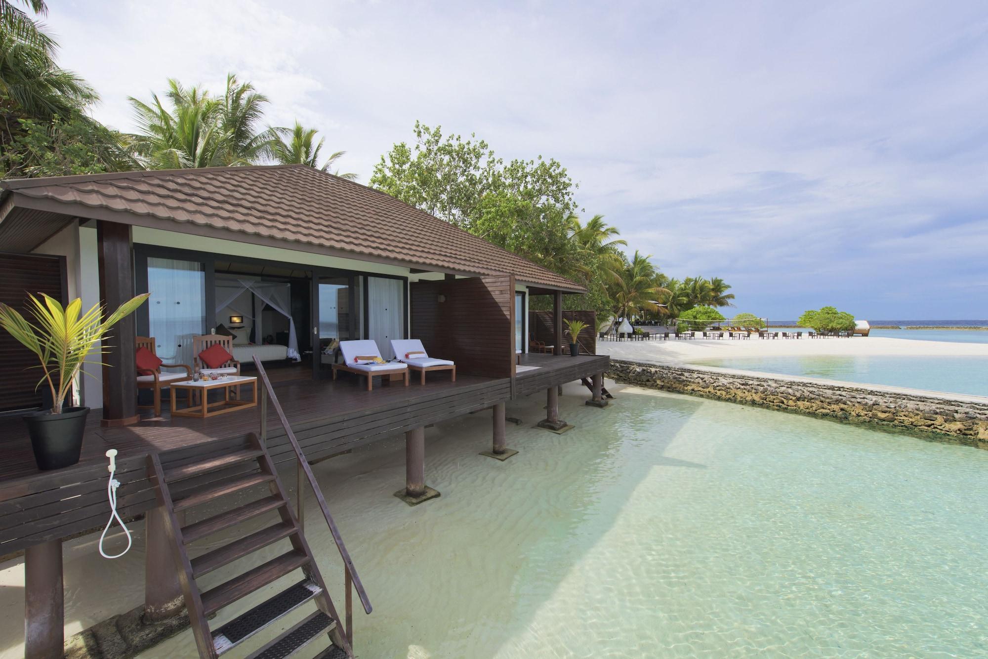 ลิลลี บีช รีสอร์ต แอนด์ สปา - ออล อินคลูซีฟ Hotel Huvahendhoo Island ภายนอก รูปภาพ