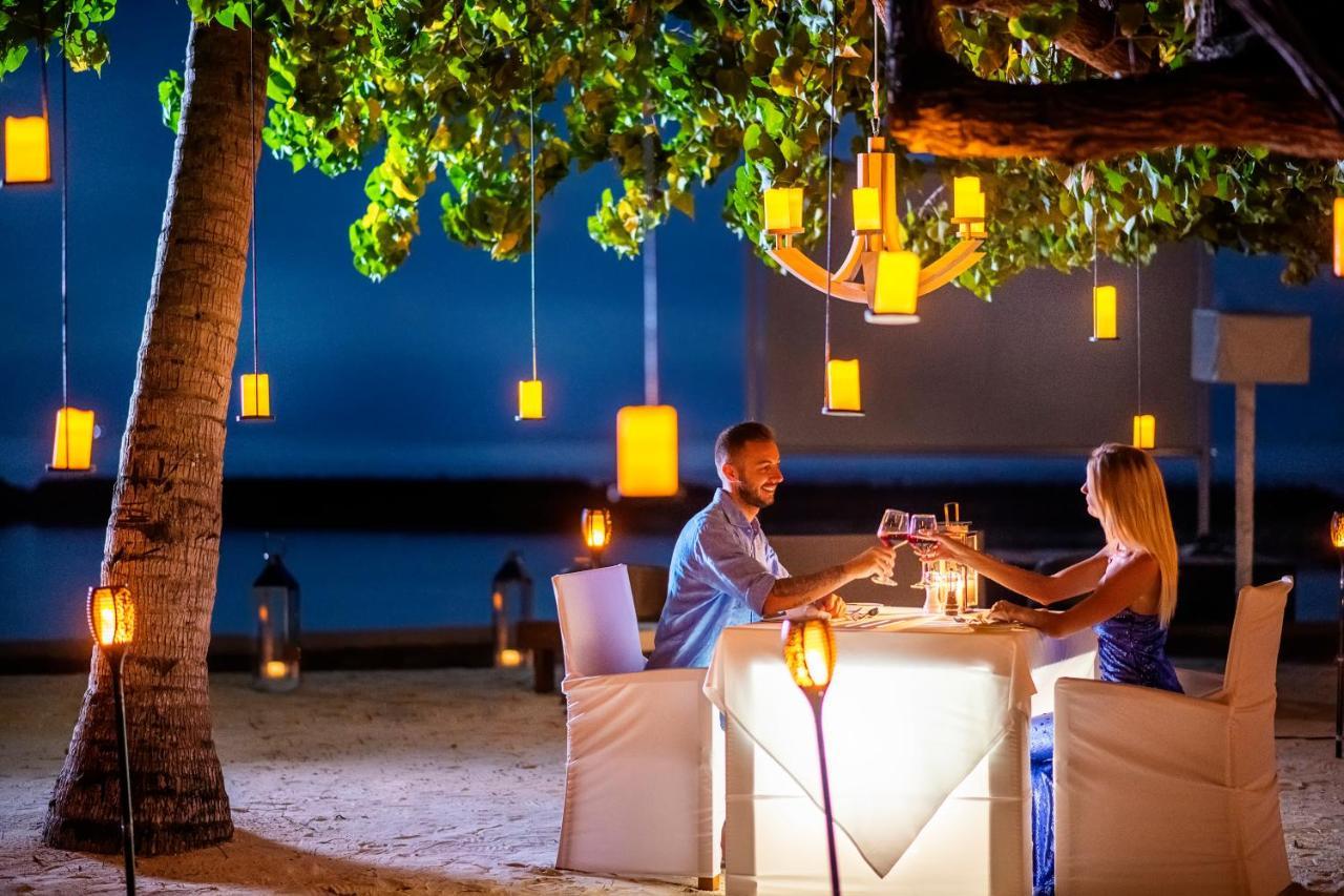 ลิลลี บีช รีสอร์ต แอนด์ สปา - ออล อินคลูซีฟ Hotel Huvahendhoo Island ภายนอก รูปภาพ